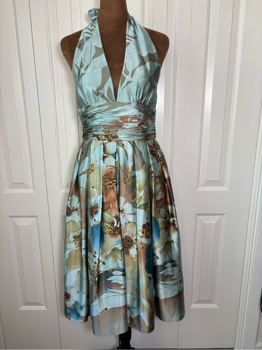 Vtg Y2K Adrianna Papell 100% Silk Halter Dress Watercolor Floral Sequin Size 4 - Picture 8 of 14